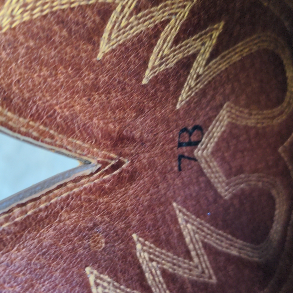Ariat Women's Heritage Distressed Brown Western Boots Size 7B - Picture 12 of 16